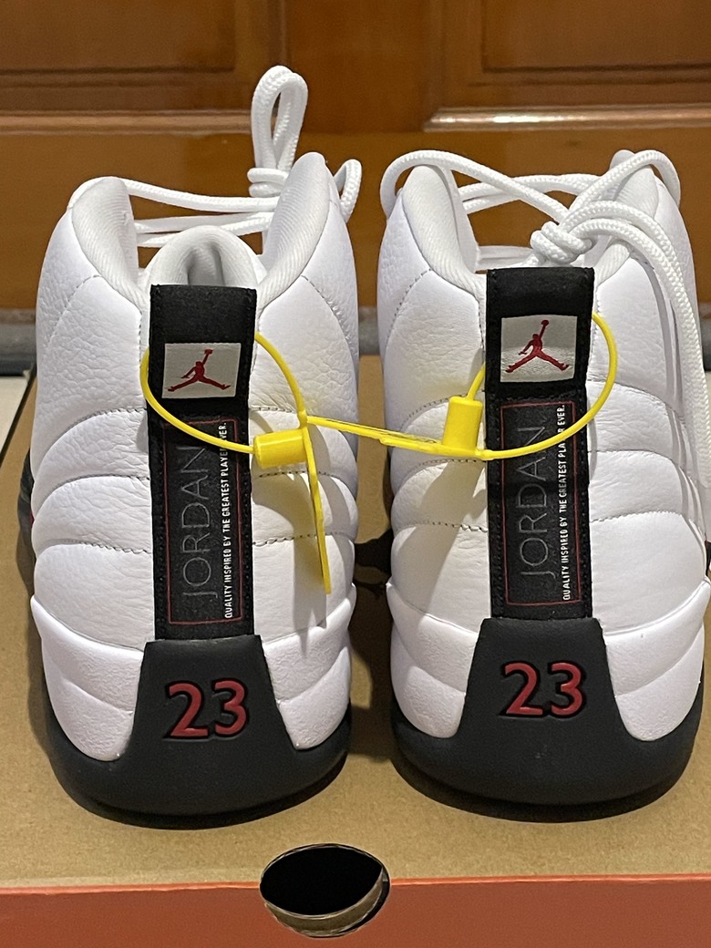 Air Jordan 12 Taxi Flip 2024 開箱