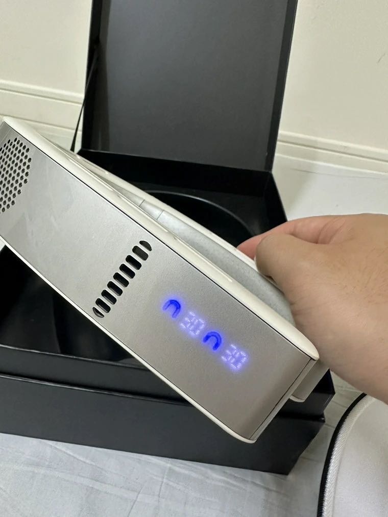 夏日救星！TORRAS Coolify Cyber頸掛風扇開箱體驗
