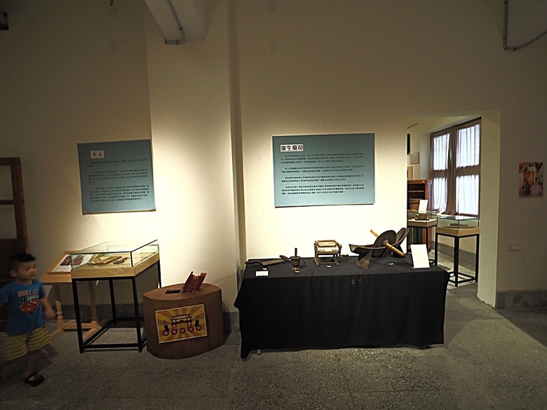 宜蘭文學館、宜蘭設治紀念館、宜蘭人故事館、蘭陽原創館、丟丟噹森林公園、幾米廣場 — 搭火車去宜蘭旅行之 宜蘭城南散步