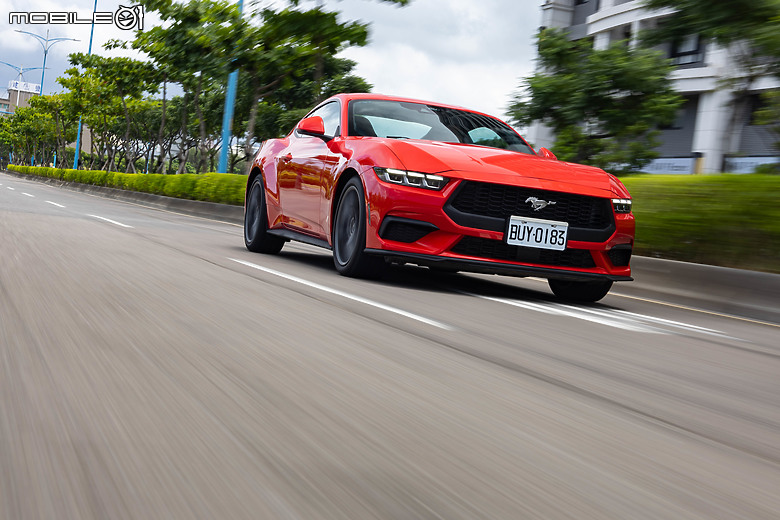 Ford Mustang Ecoboost Premium 大改款試駕|魅力不減,樂趣滿點!