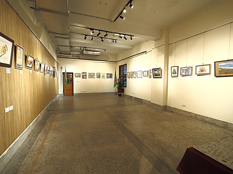 宜蘭文學館、宜蘭設治紀念館、宜蘭人故事館、蘭陽原創館、丟丟噹森林公園、幾米廣場 — 搭火車去宜蘭旅行之 宜蘭城南散步
