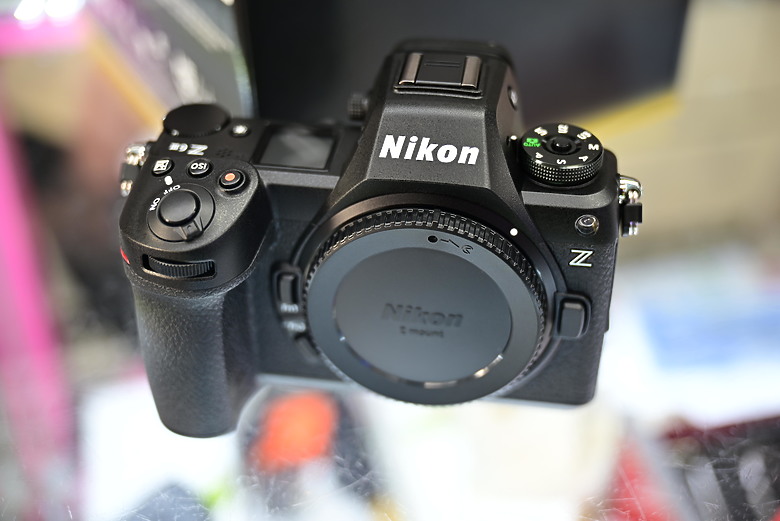 Nikon Z6III簡單開箱，試拍240P及6K60P。