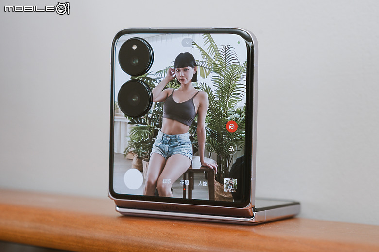 小米Xiaomi MIX Flip測試|徠卡影像加持、外螢幕有新意!