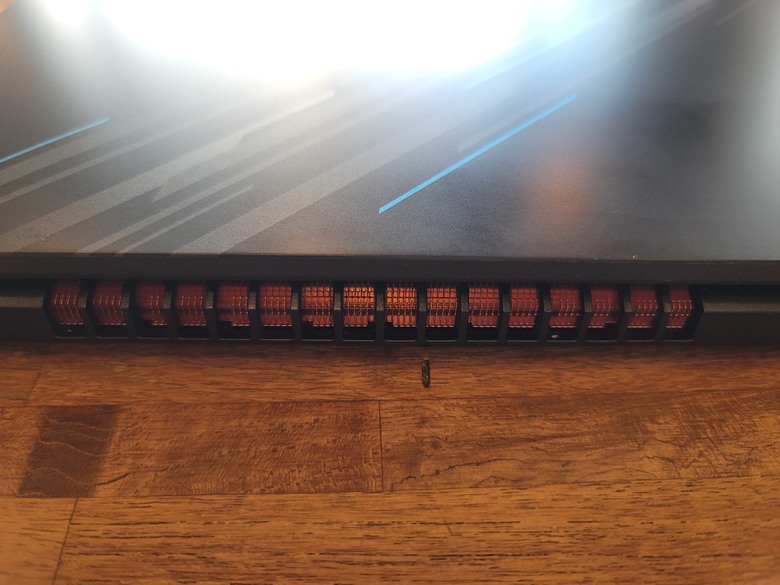 預算不高的Acer ANV15 快速開箱