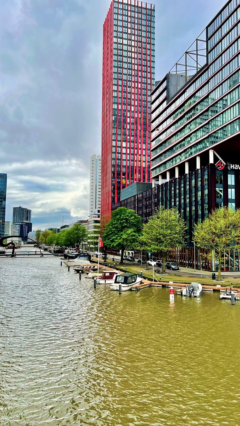 113年4月9日(星期二)鹿特丹景點住宿晚餐