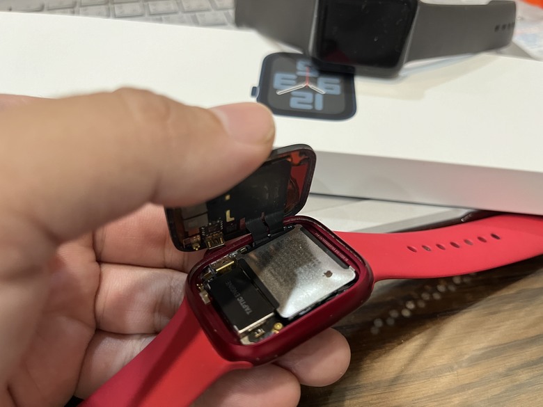 Apple Watch S7 開口笑了⋯