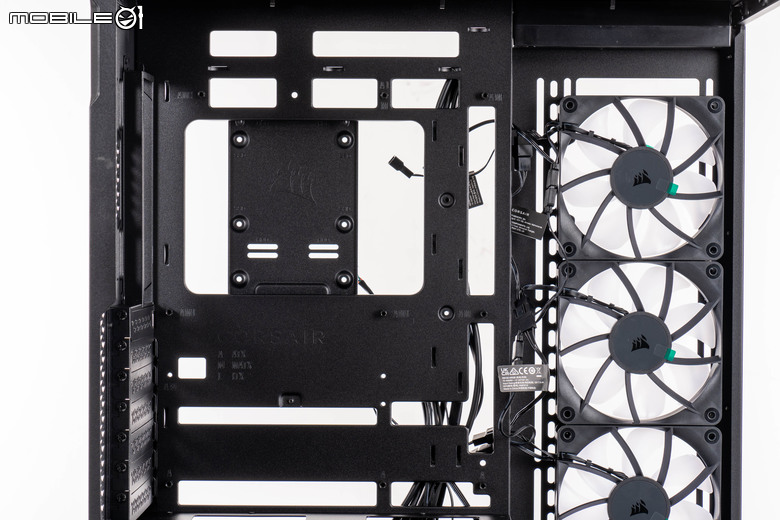 CORSAIR 3500X 開箱實組 支援背插設計以及具備高效散熱潛力的中階機殼選擇