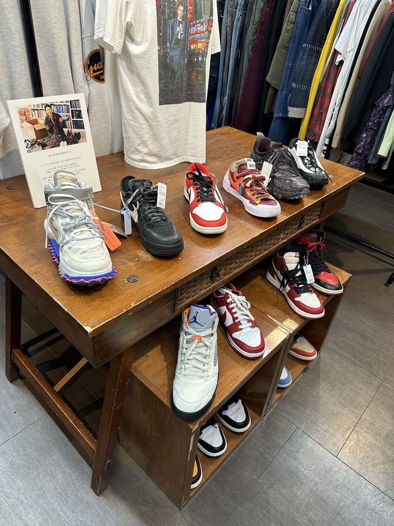 「日本名古屋自由行開箱」GUCCI x PALACE sneakers