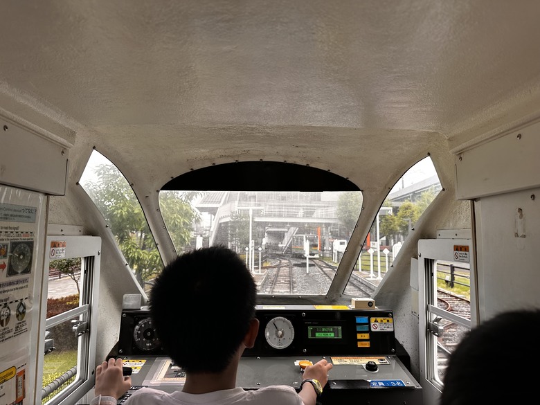 【東京近郊景點】鐵道迷必去！駕駛迷你小火車，開心玩整天~