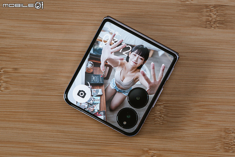 小米Xiaomi MIX Flip測試｜徠卡影像加持、外螢幕有新意！