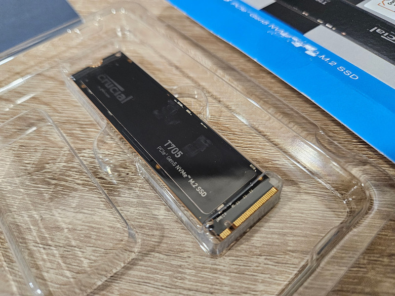 【開箱】突破界線的全新競速之王!美光T705 Gen5 SSD Micron Crucial 固態硬碟