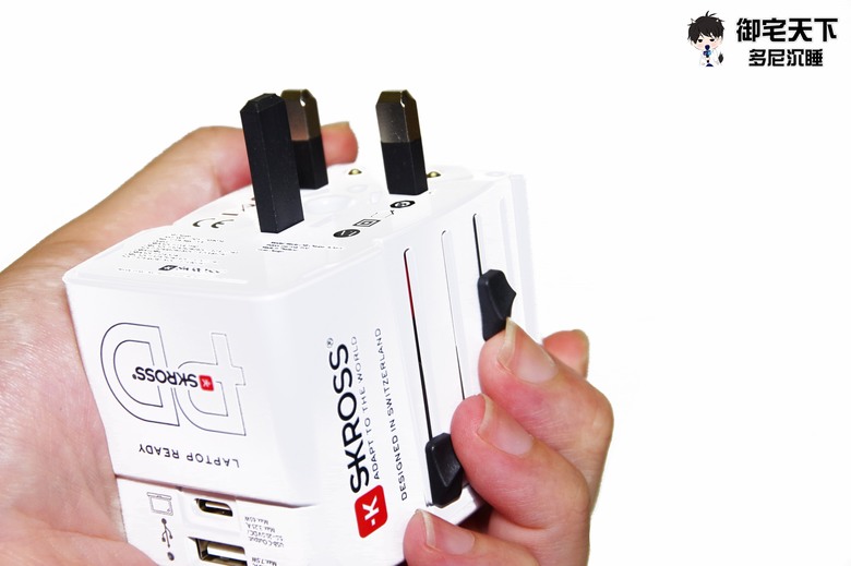 開箱|【瑞士 Skross】65W Type-C / USB PD 旅行萬國插頭氮化鎵充電器(1A1C) - 跨國使用無限制,帶來極速穩定的隨行充電體驗!