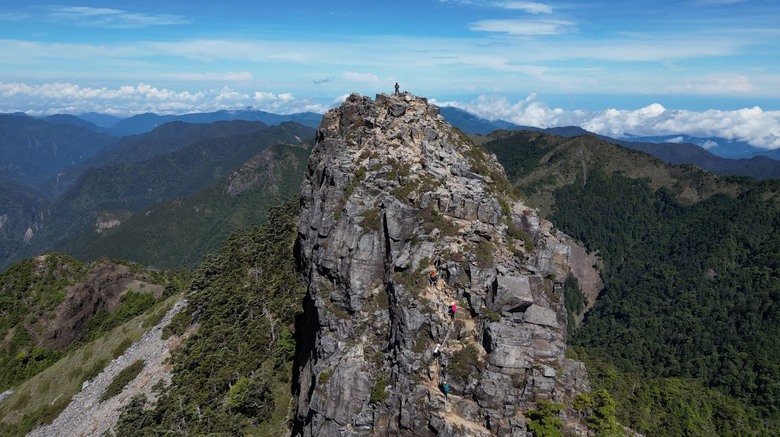 【大霸群峰】世紀奇峰大霸尖山！ (含新手登大霸懶人包說明)