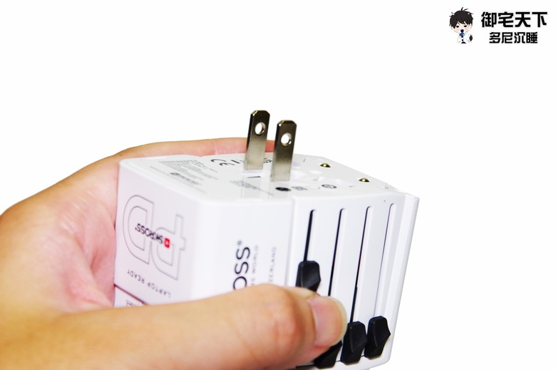 開箱|【瑞士 Skross】65W Type-C / USB PD 旅行萬國插頭氮化鎵充電器(1A1C) - 跨國使用無限制,帶來極速穩定的隨行充電體驗!