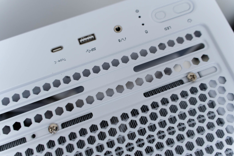 [開箱] 270度環景機殼 安鈦克 ANTEC C3 ARGB