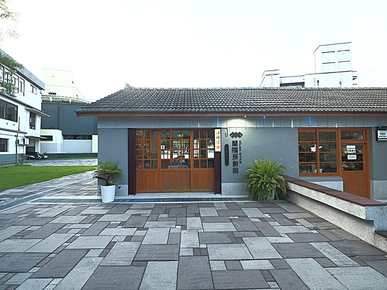宜蘭文學館、宜蘭設治紀念館、宜蘭人故事館、蘭陽原創館、丟丟噹森林公園、幾米廣場 — 搭火車去宜蘭旅行之 宜蘭城南散步