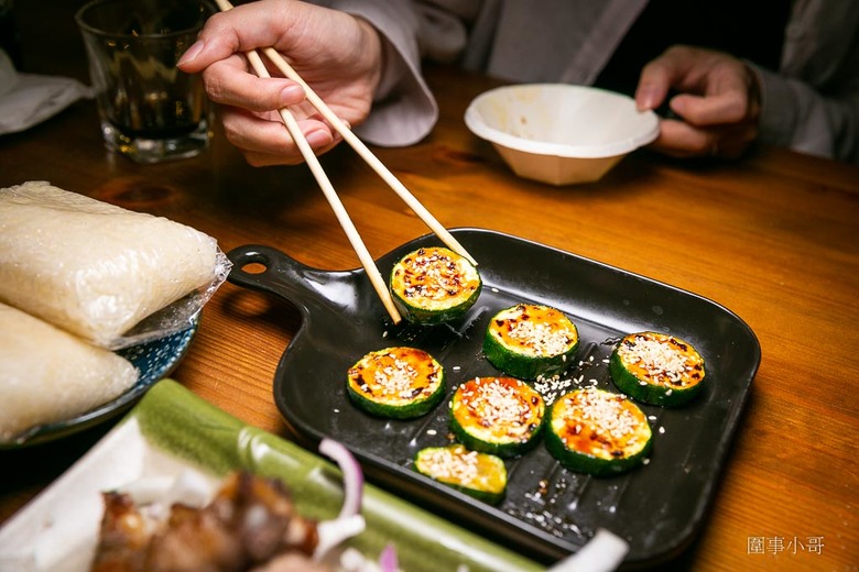 龍潭餐酒推薦-吉娜魯岸原民風味居，阿美族的熱情與美食都在這裡！大推烤魚跟韭菜臭豆腐喔喔喔！