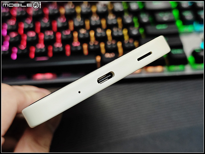 SHARP AQUOS wish4 - 極簡開箱