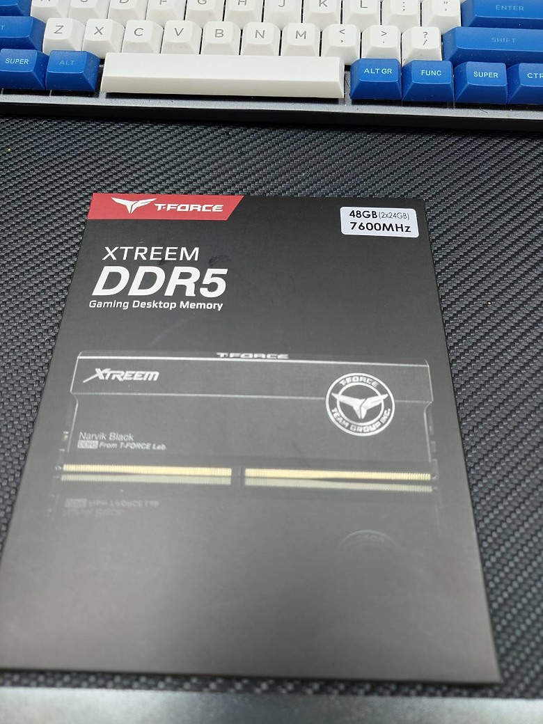 點我看大圖 十銓 T-FORCE XTREEM Narvik Black 無光的質感記憶體 DDR5-7600MHz 48G (2x24G) 新舊相容性測試