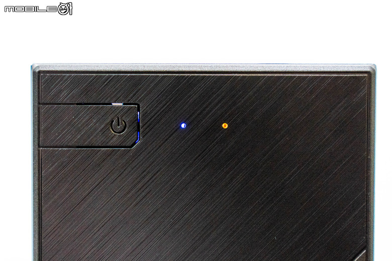 ASRock DeskMini X600 開箱實測 在迷你機體內延續海量儲存擴充設計