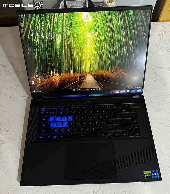 點我看大圖 AI Nexus 導入 AORUS 16X AKG 星夜灰開箱