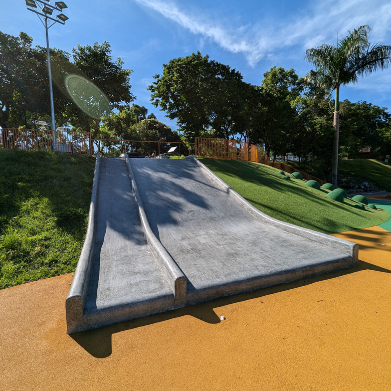 【不是遊記 - 7】新店河濱公園溜小孩新鮮據點(兔子窩、戲水河道、碧潭堰 三點一線)