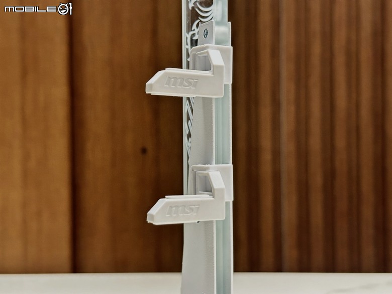 新海景房機殼!微星 MAG PANO 100L PZ 裝機
