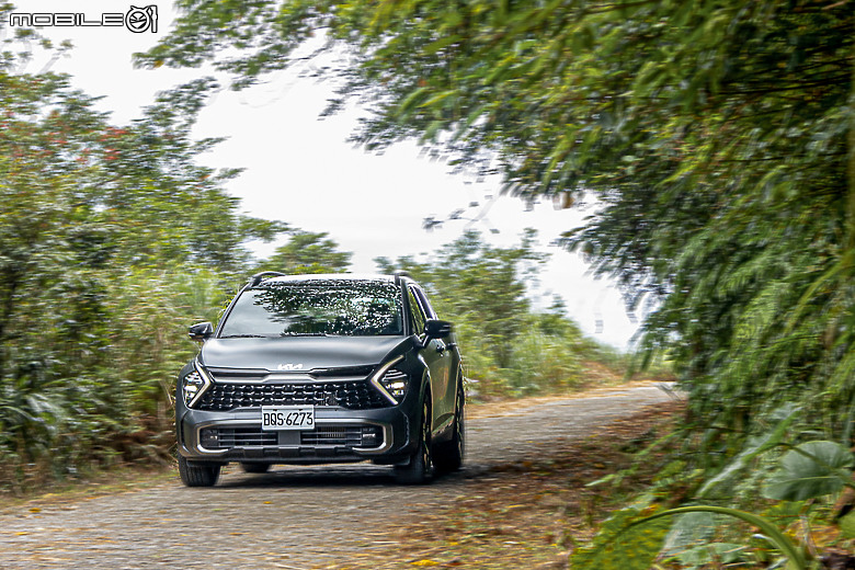 Kia Sportage X-Line 4WD 試駕|以前衛設計、豐富配備打動人心的特色休旅!