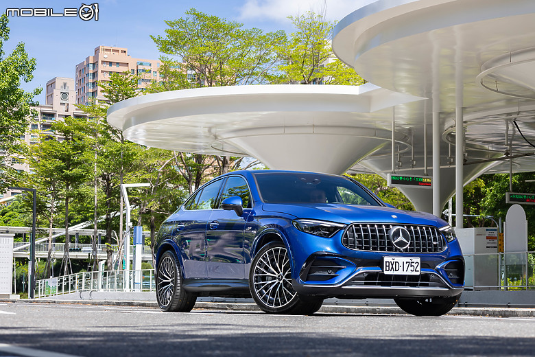 Mercedes-AMG GLC 43 4MATIC Coupe 試駕|當家休旅秀肌肉,內外兼具的運動好手!