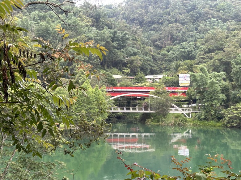 日月潭環潭自行道(下)向山段水上自行車道