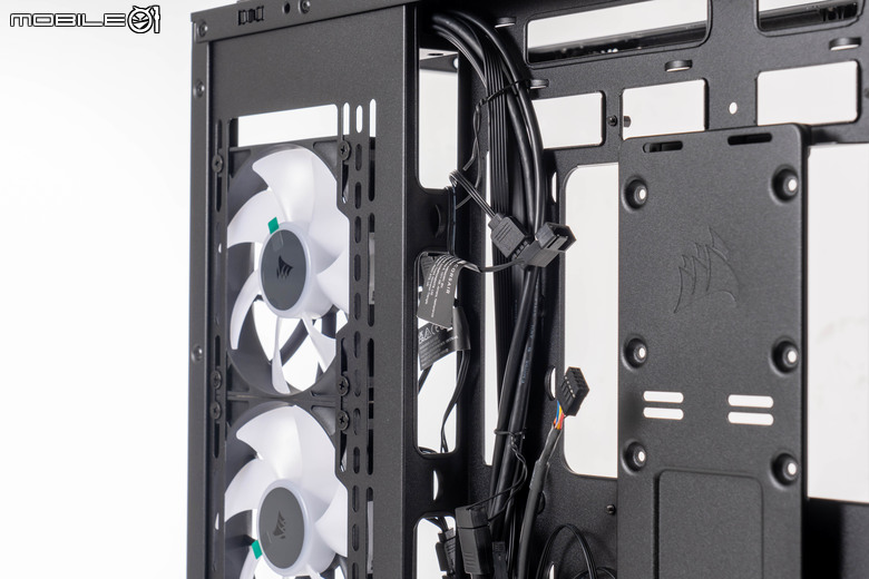 CORSAIR 3500X 開箱實組 支援背插設計以及具備高效散熱潛力的中階機殼選擇