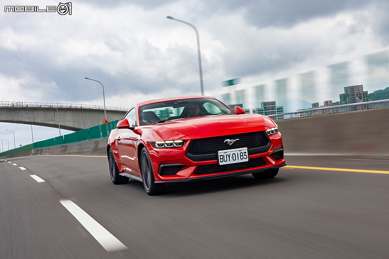 Ford Mustang Ecoboost Premium 大改款試駕|魅力不減,樂趣滿點!