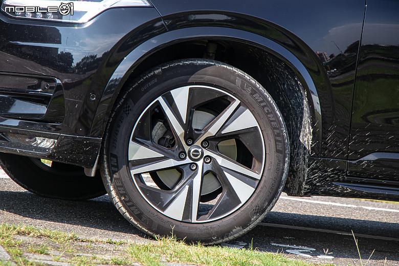 晉升豪門資格戰！CX-90 vs. QX60 vs. XC90