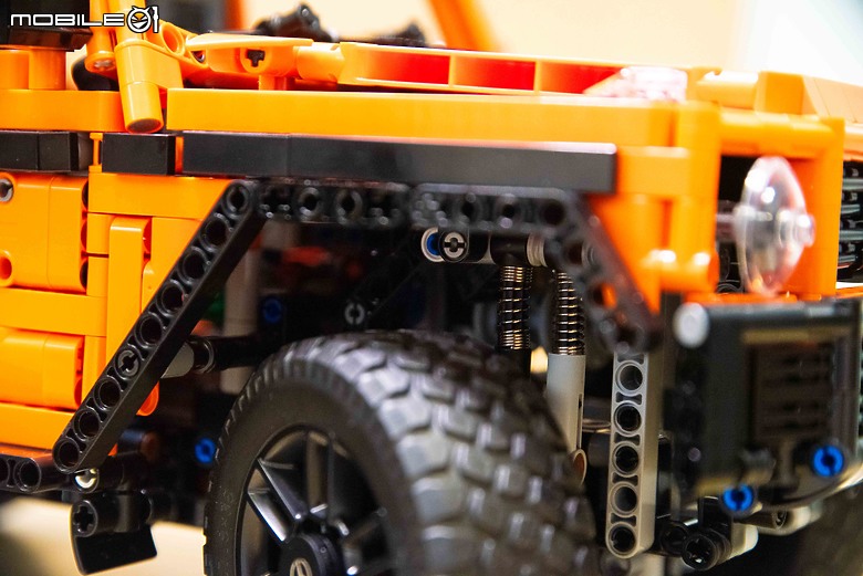 【開箱】樂高LEGO 42177賓士G-Class、42172 McLaren P1實拍,八月送禮優質選!