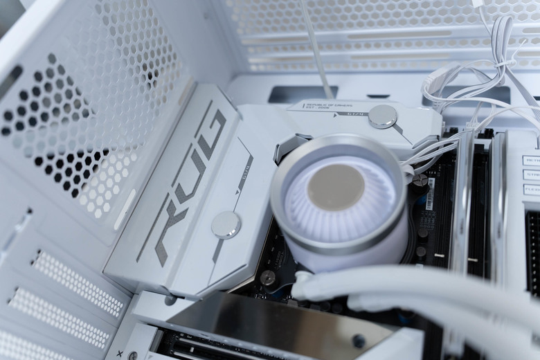 [開箱] 270度環景機殼 安鈦克 ANTEC C3 ARGB