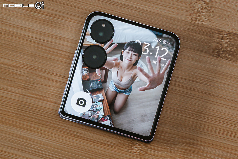 小米Xiaomi MIX Flip測試｜徠卡影像加持、外螢幕有新意！