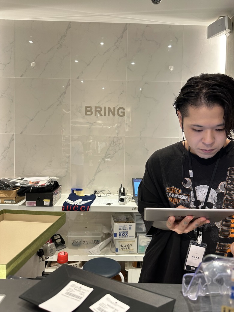 「日本名古屋自由行開箱」GUCCI x PALACE sneakers