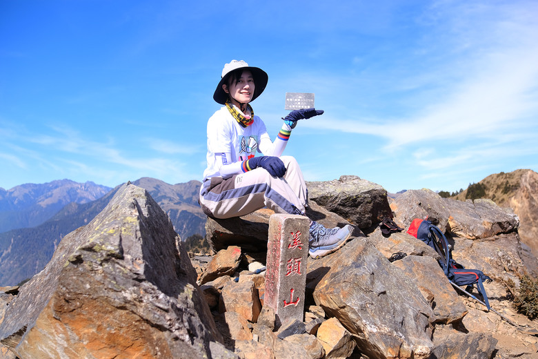 點我看大圖 【南橫溪頭山】媲美南橫三星百岳的一座巨岩高山