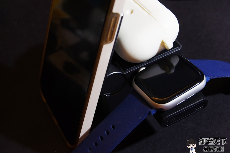 開箱｜【Choetech】三合一 MagSafe 磁吸無線充電座（T632） - 蘋果用戶充電魔方好物，手機、手錶、耳機一次充！