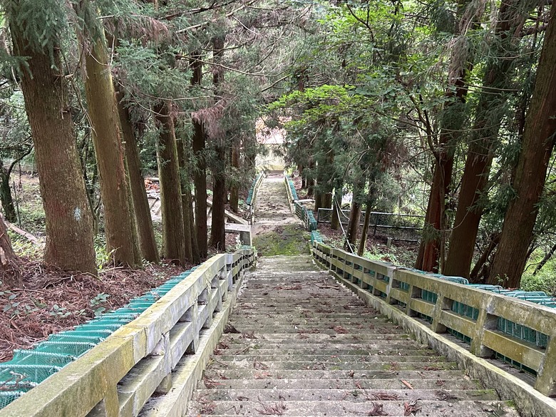 晨 騎 梨 山 ( 下 集 ) 梨 山 再 見
