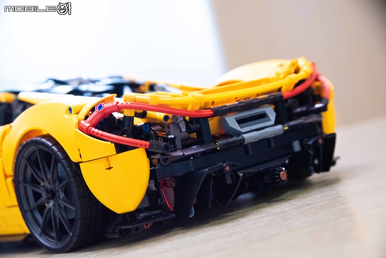 【開箱】樂高LEGO 42177賓士G-Class、42172 McLaren P1實拍,八月送禮優質選!