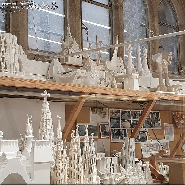 [大頭貓的海島] 巴塞隆納 聖家堂 (Spain: Barcelona's Sagrada Familia)