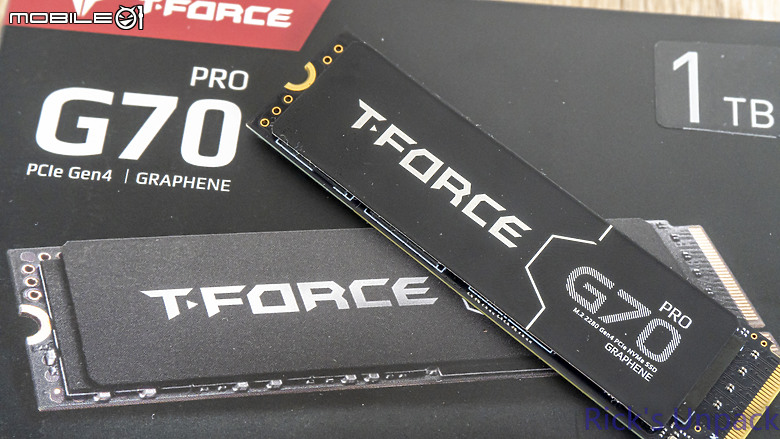點我看大圖 【開箱】自帶石墨烯散熱片的頂速Gen4 SSD | T-FORCE G70 PRO PCIe Gen4 SSD