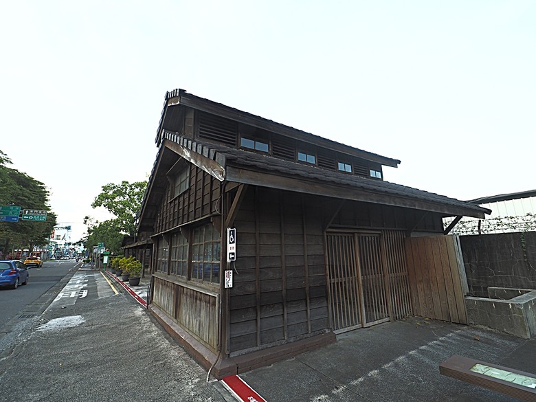 宜蘭文學館、宜蘭設治紀念館、宜蘭人故事館、蘭陽原創館、丟丟噹森林公園、幾米廣場 — 搭火車去宜蘭旅行之 宜蘭城南散步