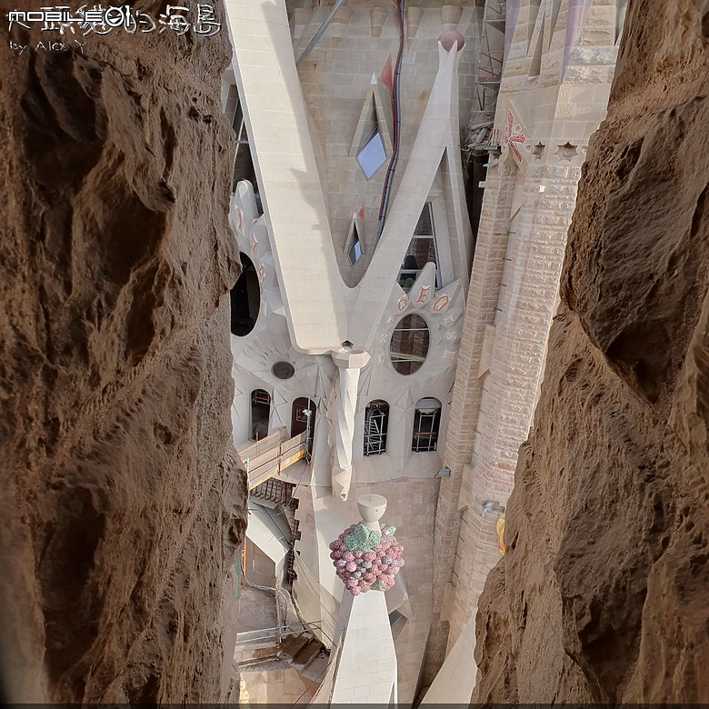 [大頭貓的海島] 巴塞隆納 聖家堂 (Spain: Barcelona's Sagrada Familia)