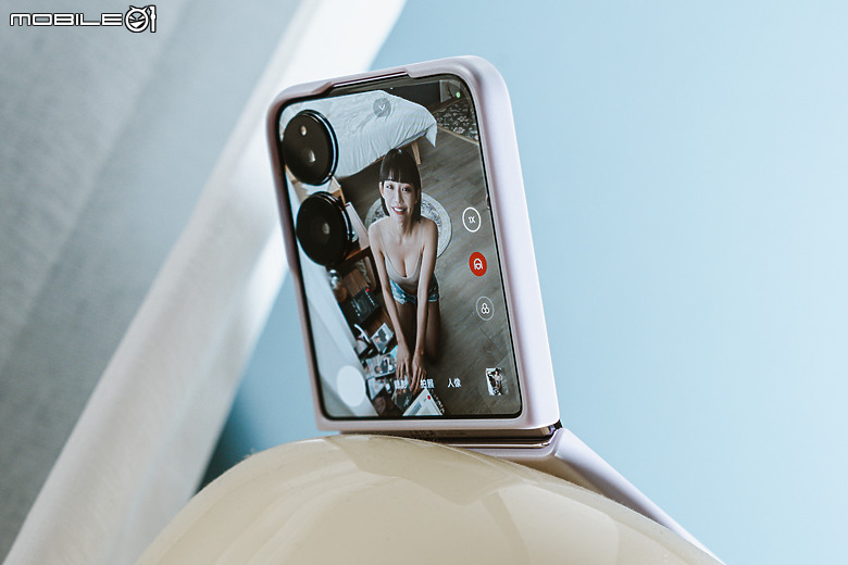 小米Xiaomi MIX Flip測試|徠卡影像加持、外螢幕有新意!