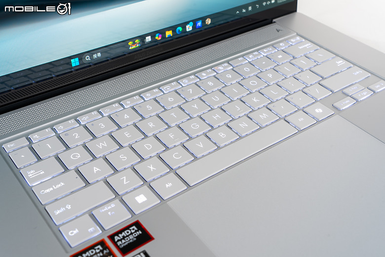 ASUS Zenbook S 16 (UM5606) 體驗｜集頂級工藝與 AMD 新技術於一身的 AI 筆電！