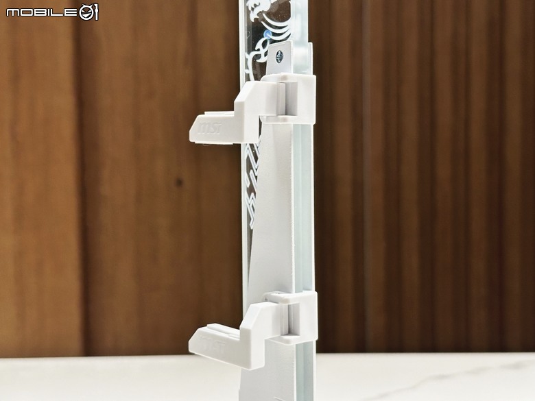 新海景房機殼!微星 MAG PANO 100L PZ 裝機