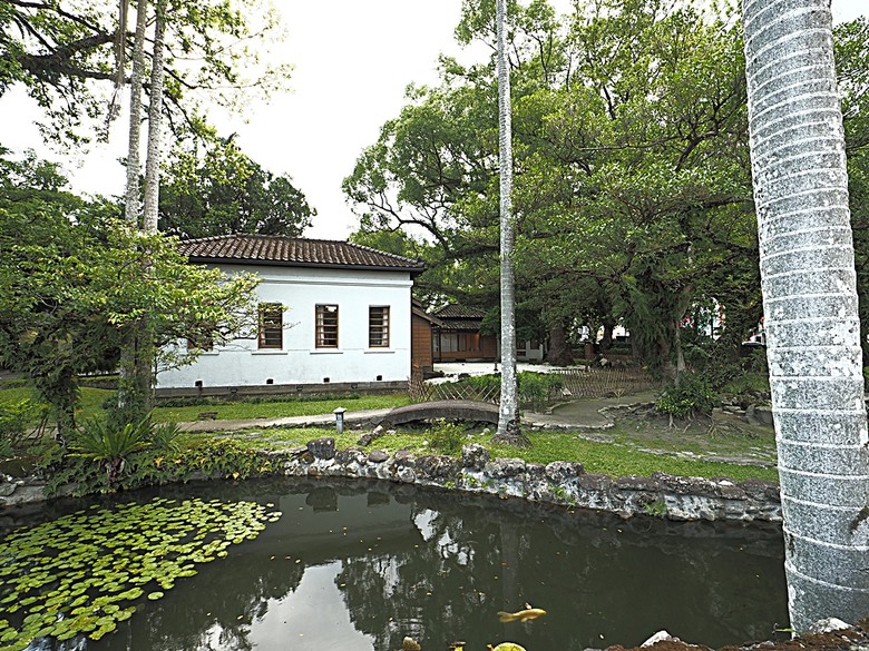 宜蘭文學館、宜蘭設治紀念館、宜蘭人故事館、蘭陽原創館、丟丟噹森林公園、幾米廣場 — 搭火車去宜蘭旅行之 宜蘭城南散步