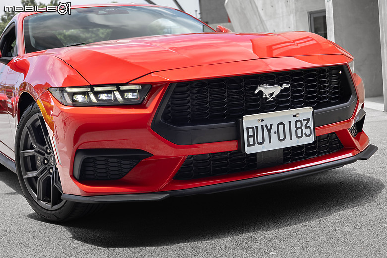 Ford Mustang Ecoboost Premium 大改款試駕|魅力不減,樂趣滿點!